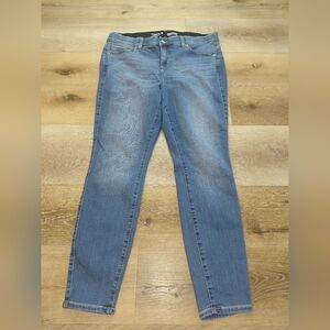 Torrid Light Blue Skinny Jeans Sz 18R  Bombshrll Skinny Premium Stretch